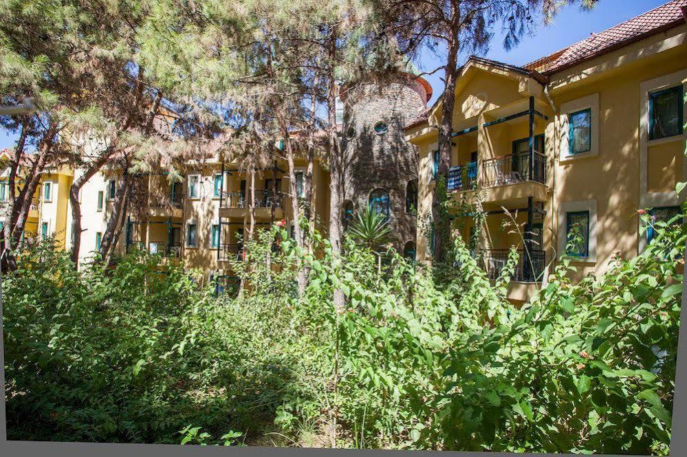 Dosi Hotel Side Exterior photo